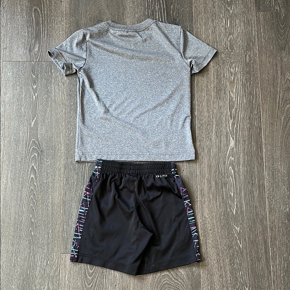 Nike dri-fit outfit - Picture 4 of 4